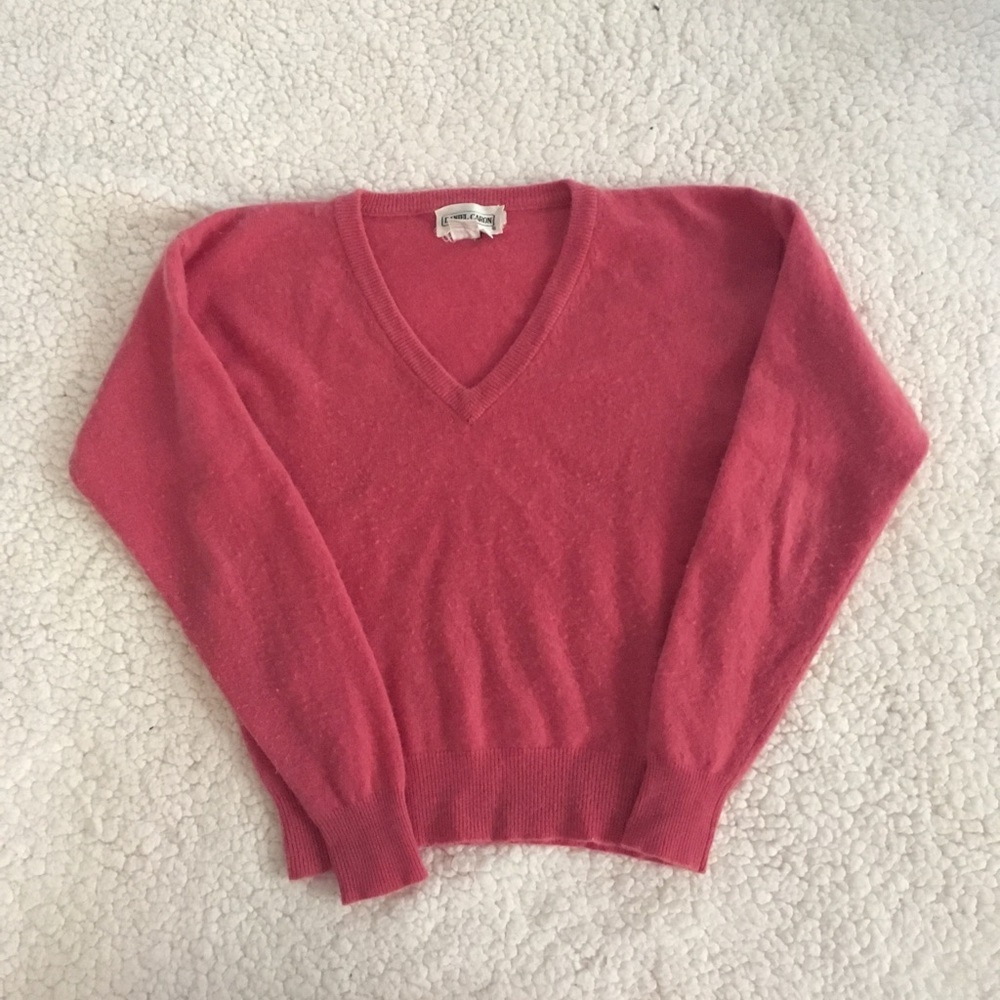  Daniel Carol 100% Cashmere V-Neck Swea